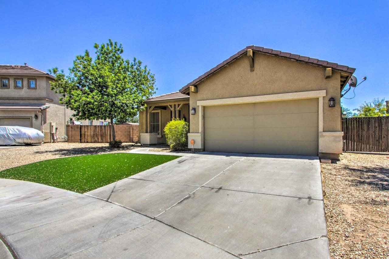 Family-Friendly Goodyear Home With Private Pool Exterior photo